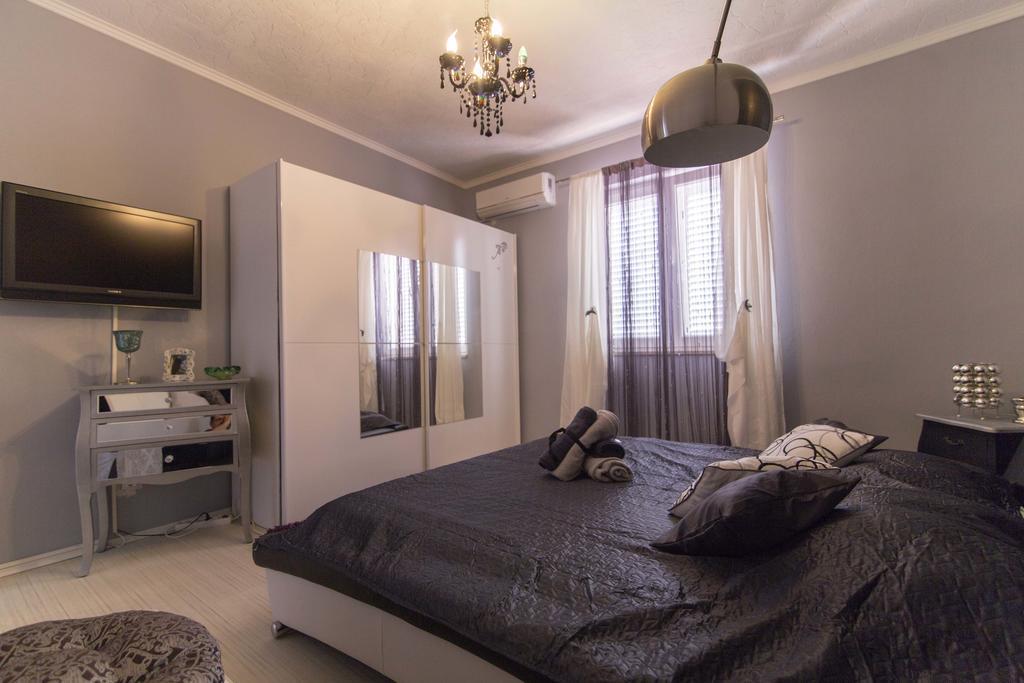 Villa Long Island Luxury Residence, Sali Dugi Otok-Private Parking,Next To Beach Exterior foto